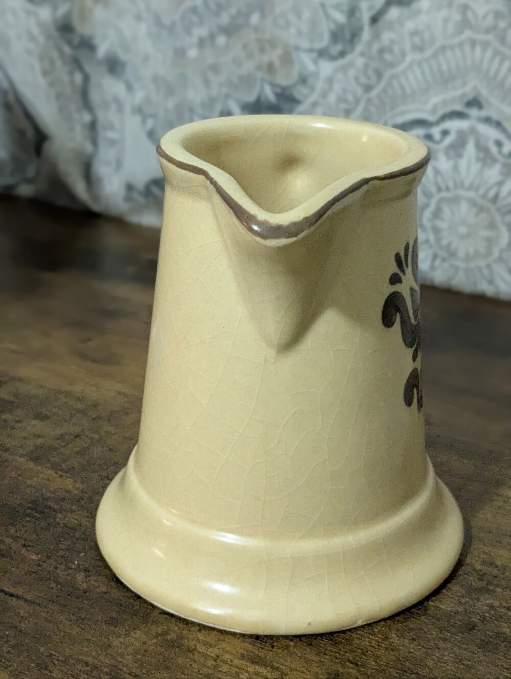 Vintage Pfaltzgraff Village Castle Creamer/Pitcher - Picture 4 of 11
